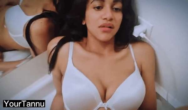 Zor Se Teacher Chudai Kar Raha Hai Ladki