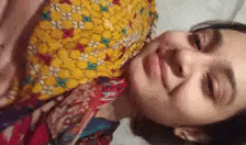 Desi chut showing, Bangladeshi suit ke andar glimpse