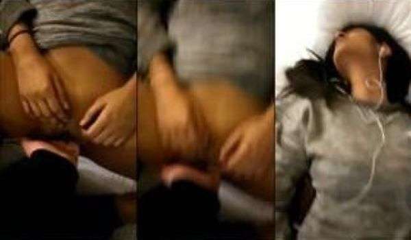 Girlfriend Ki Choot Ka Maza Le Raha Hai Boyfriend