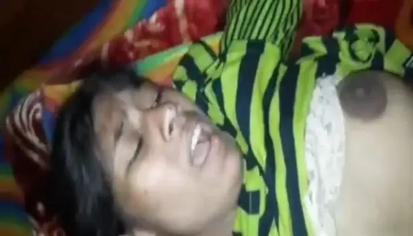 Bhabhi Chodai CloseUp Lund Indian Sex MMS