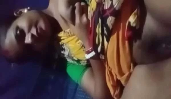 Bhabhi Chut Me Ungli Aandaz Explicit Scene