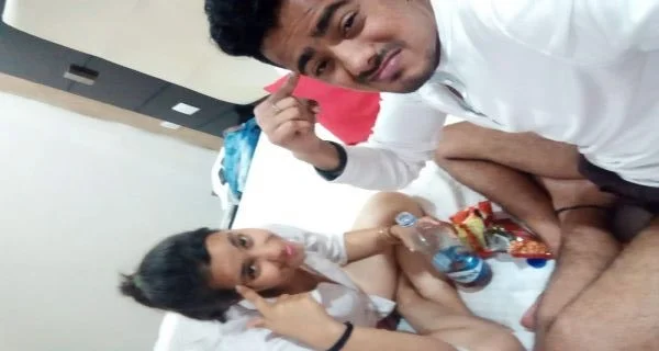 Lund sawari GF boyfriend ki hotel mein jake chudai