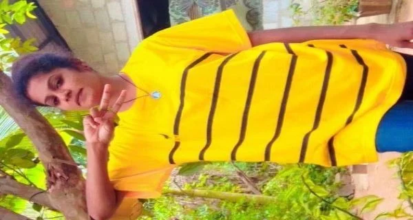 Indian Girl Chooth Darshan Le Ke Masturbate Viral
