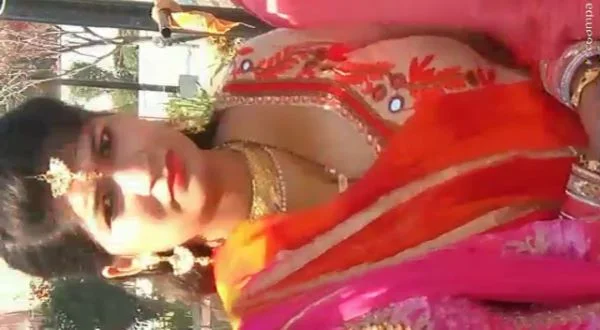 Honeymoon Couple Chudai Dard Bhari Leta Ke Aage